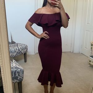VICI Stretchy Burgundy strapless dress